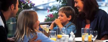 Comment réserver un bel accueil aux enfants dans son restaurant ?