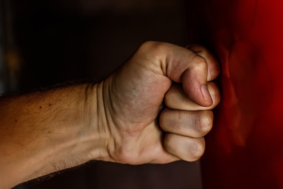 Dites stop à la violence domestique